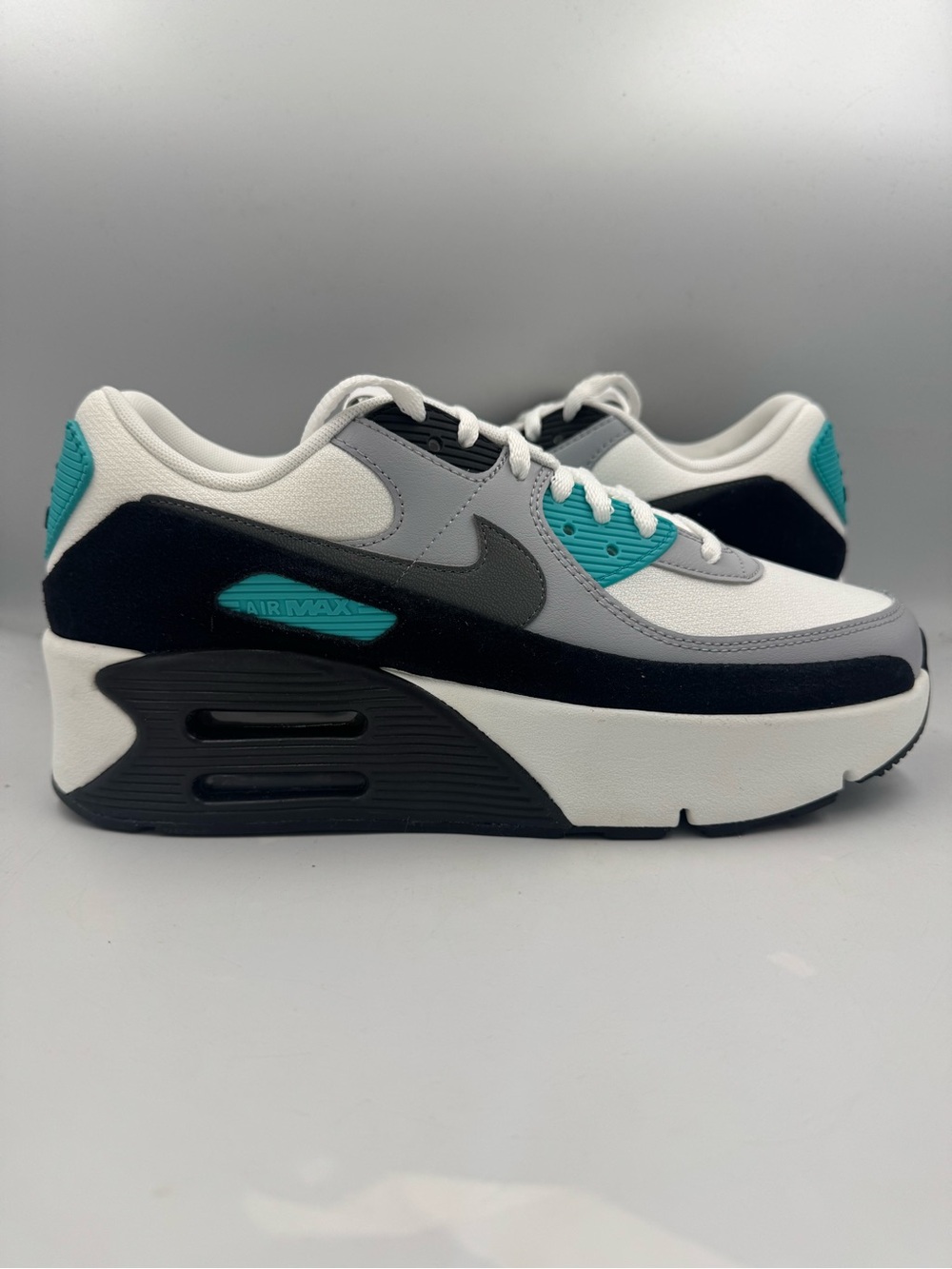 Nike Air Max 90 LV8 Laser Blue BRAND NEW Size 10 Women